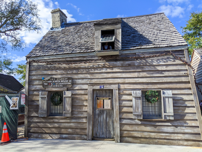 Oldest school house / 1 day in St. Augustine, Florida: A quick trip to America's oldest city / 24 hours in St. Augustine / day trip to St. Augustine from Jacksonville or day trip to St. Augustine from Orlando 