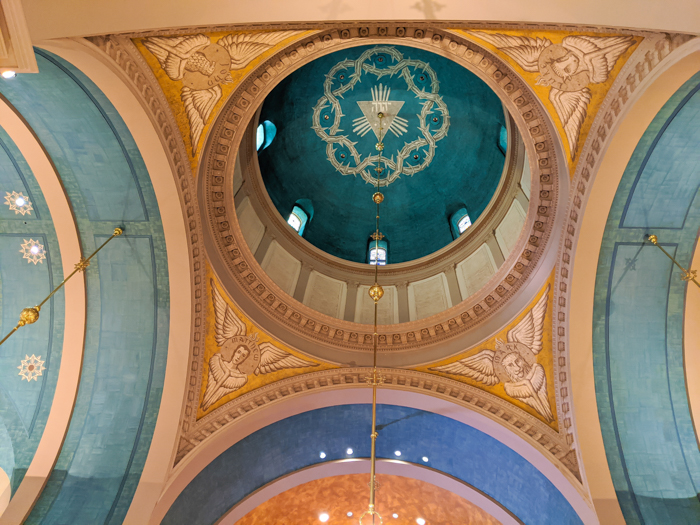 Flagler Memorial Presbyterian Church ceiling / 1 day in St. Augustine, Florida: A quick trip to America's oldest city / 24 hours in St. Augustine / day trip to St. Augustine from Jacksonville or day trip to St. Augustine from Orlando 