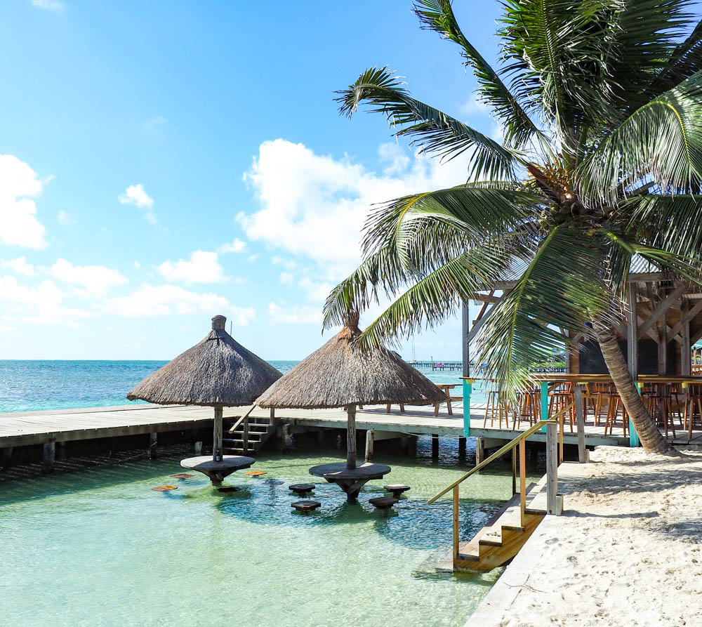 oceanside tiki bar belize