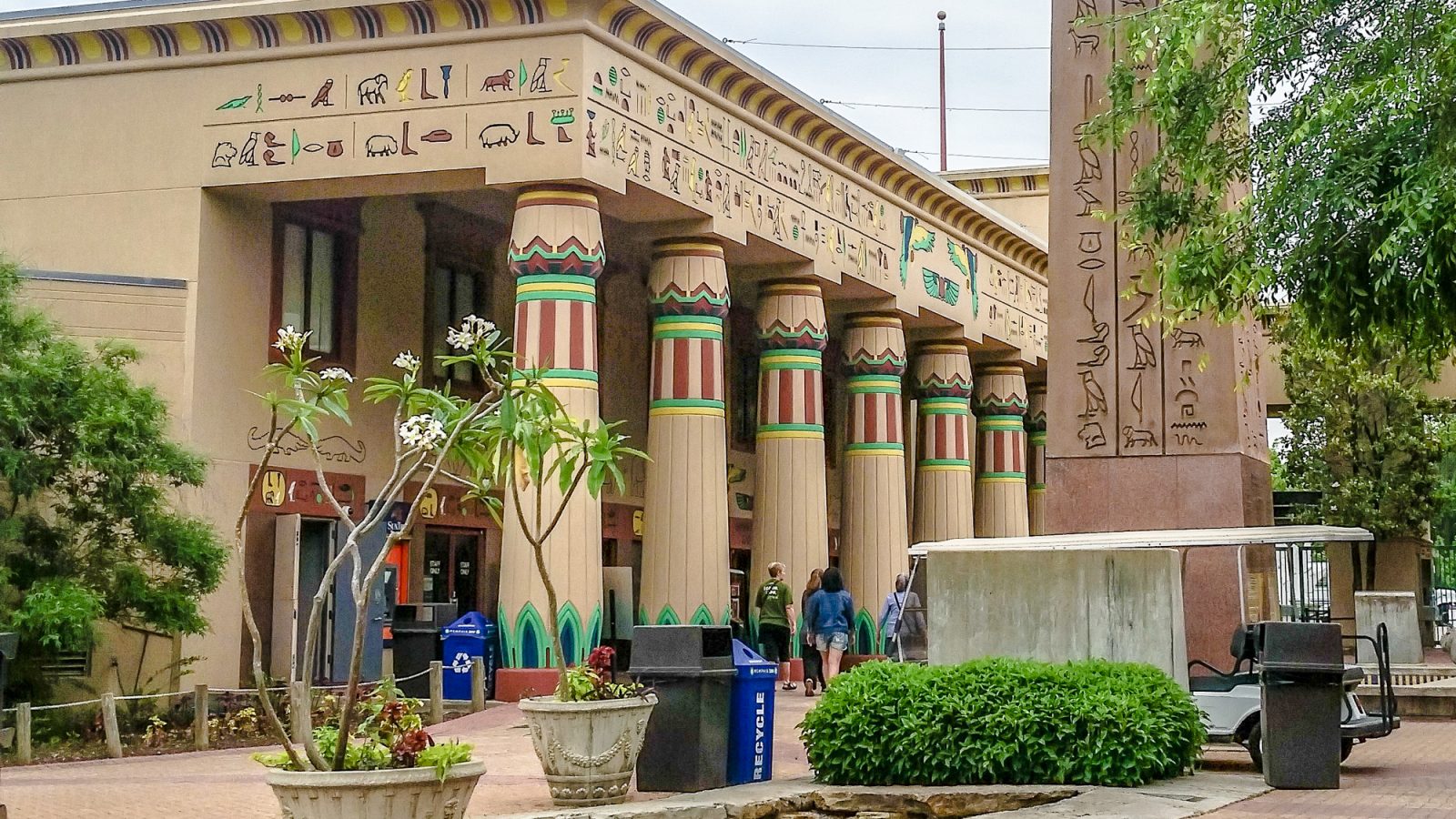 Egyptian style facade on the Memphis zoo in tennessee