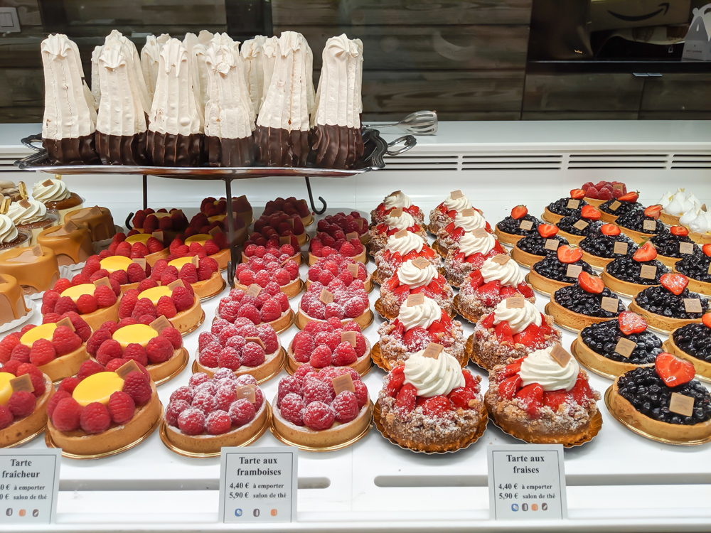 Chamonix in the summer travel guide: where to eat in Chamonix, aux petits gourmands pastries