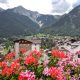 Day trip to courmayeur from Chamonix: a quick guide. How to visit Courmayeur, Italy from Chamonix, France and the Mont Blanc valley. Best day hike from Courmayeur / where to eat in courmayeur / where to stay in courmayeur / how to get to courmayeur from chamonix / what to do in courmayeur #courmayeur #chamonix #montblanc #tourdumontblanc #daytrip #valveny