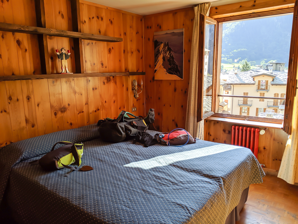 Day trip to Courmayeur, Italy from Chamonix, France / where to stay in courmayeur / Hotel Cristallo