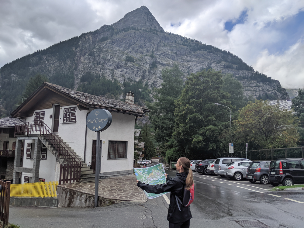 Day trip to Courmayeur, Italy from Chamonix, France / what to do in courmayeur