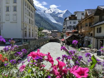 Awesome things to do in Chamonix in the summer: Alpine bucket list / hiking, museums, mountains, water sports, outdoor adventures, top attractions, and more / What to do in chamonix in the summer #chamonix #france #Montblanc #tourdumontblanc #frenchalps #alps