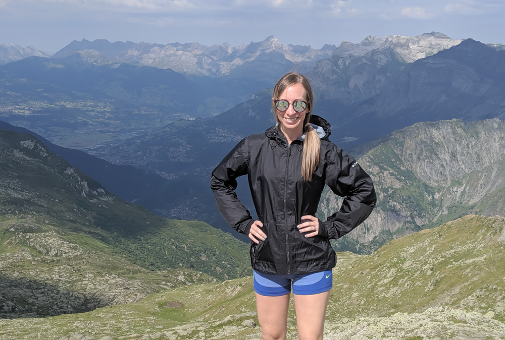 What to pack for Chamonix in the summer / what to wear in chamonix in the summer / alps packing list / chamonix packing guide / what shoes to pack for chamonix / rain jacket, windbreaker