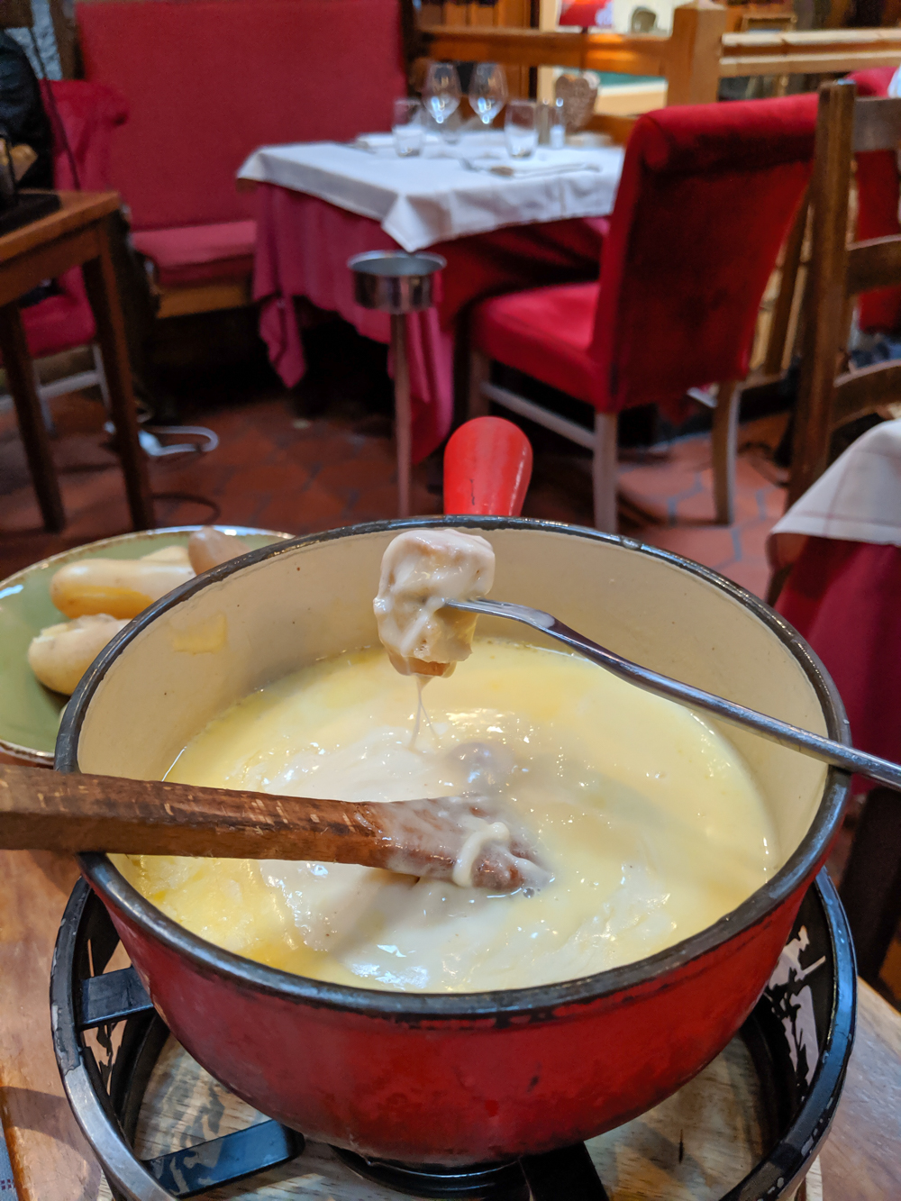 Awesome things to do in Chamonix in the summer: Alpine bucket list / fondue at La Caleche