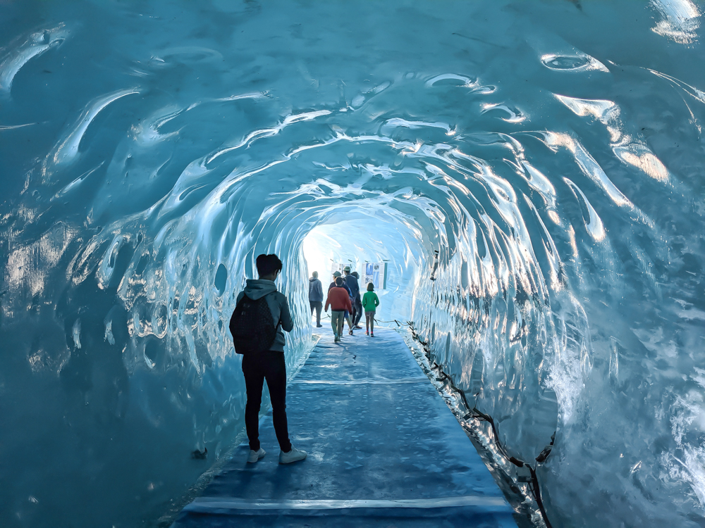 Awesome things to do in Chamonix in the summer: Alpine bucket list / Mer de glace glacier inside