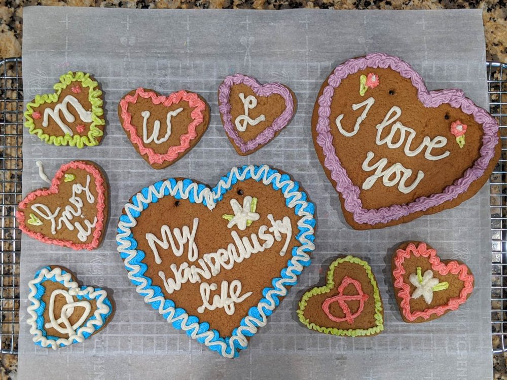 How to throw an Oktoberfest Party at home: what kind of food to serve, gingerbread hearts, lebkuchenherzen