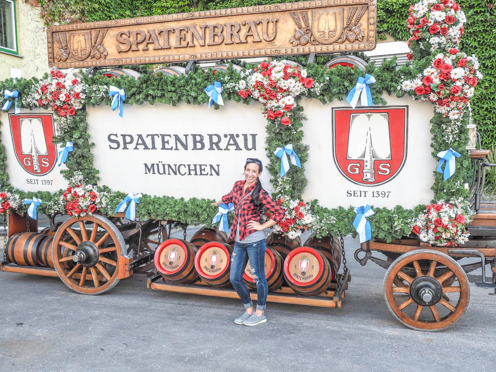 Oktoberfest party beer: What kind of beer to serve at your oktoberfest party | Spaten horse beer carriage