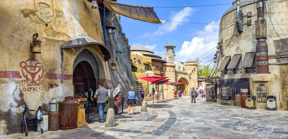 Visiting Disney World During the Pandemic: Everything You’re Dying to Know | Disney World in 2020, what it's like to visit disney world right now. | Oga's Cantina at Star Wars: Galaxy's Edge at Hollywood Studios