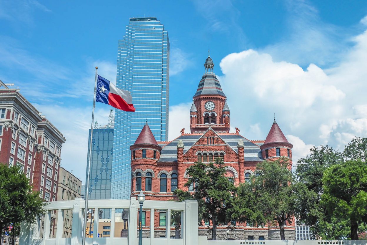 7 Worthwhile Ways to Spend a Weekend in Dallas, Texas | Things to do in Dallas, 2 days in Dallas | Reunion Tower, 6th Floor Museum, Dealey Plaza, and more