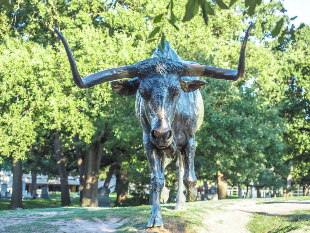7 Worthwhile Ways to Spend a Weekend in Dallas, Texas | Pioneer Plaza