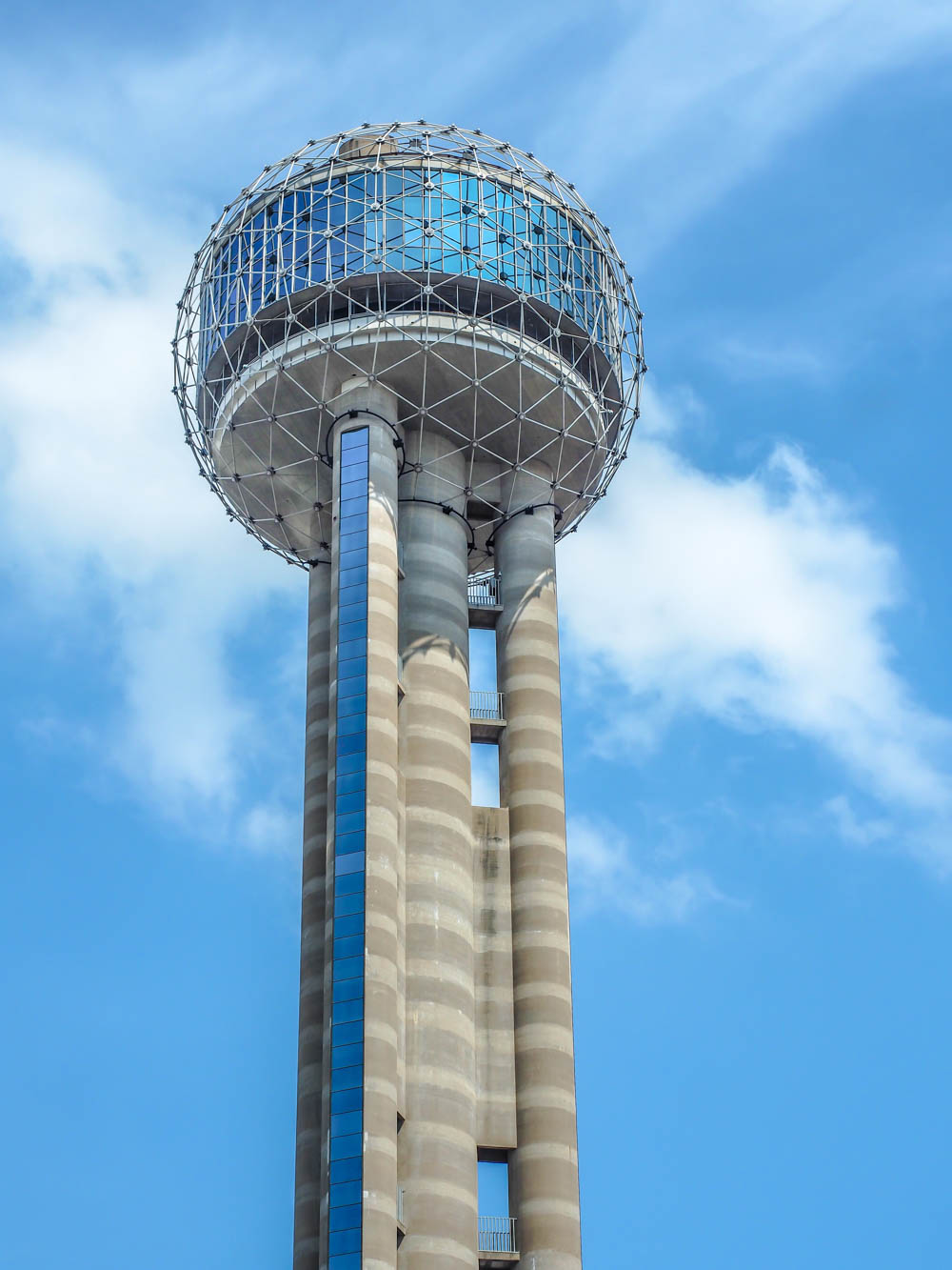 7 Worthwhile Ways to Spend a Weekend in Dallas, Texas | Reunion Tower