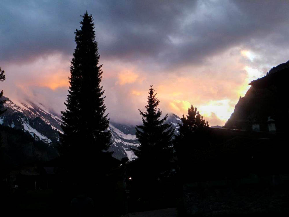 Gimmelwald Swiss Alps sunset | Where to stay in Gimmelwald, Switzerland: Mountain Hostels and B&Bs | Best places to stay in Gimmelwald