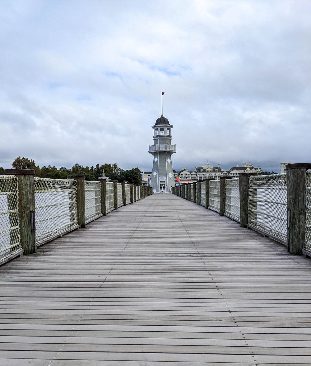  phare au bout d'un quai - choses à faire à orlando en plus des parcs à thème