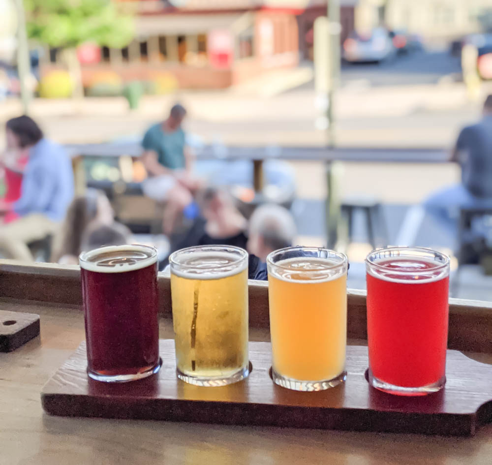 beer flight | Awesome breweries in palm beach county, florida | craft beer and cider in west palm beach