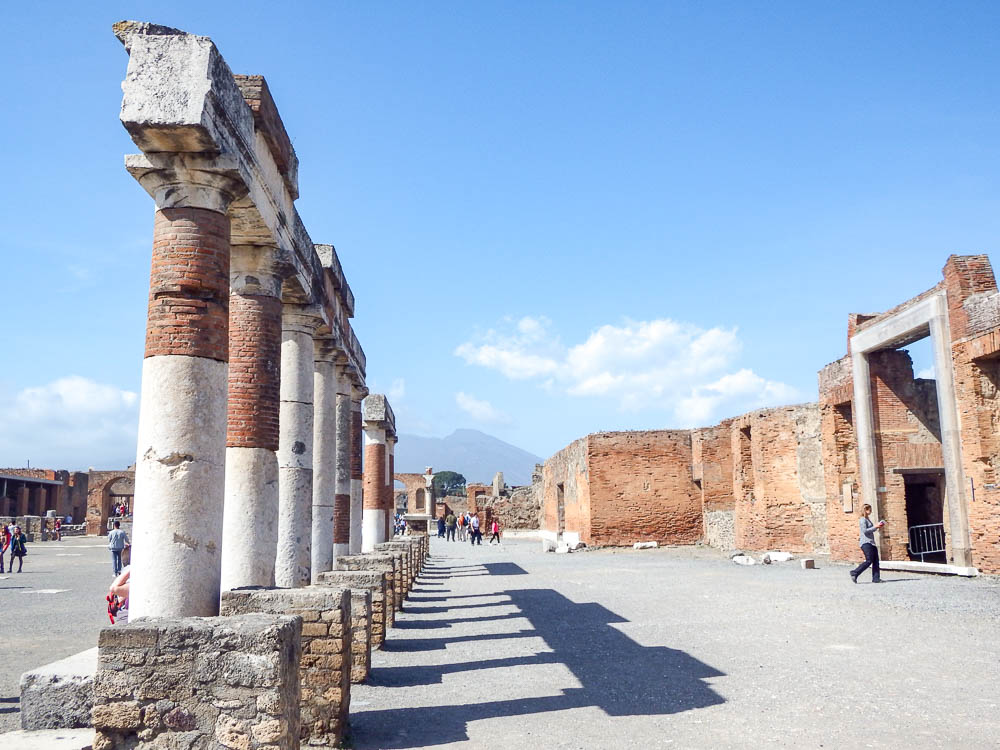 large columns and open space at pompeii