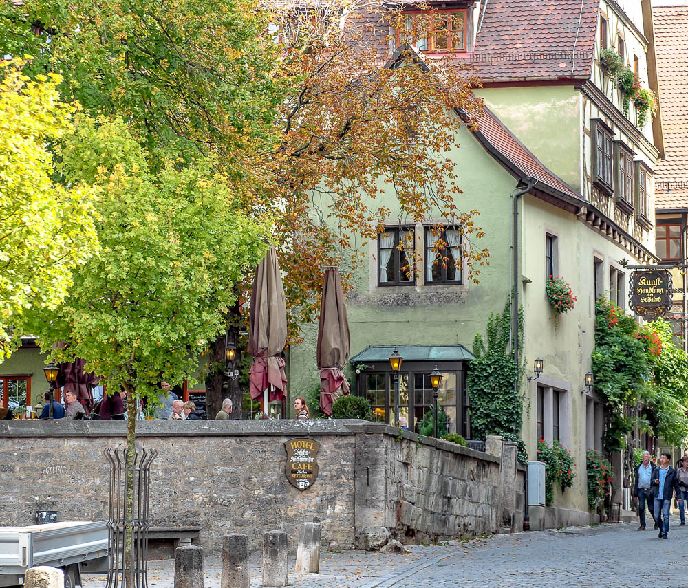 tourist rothenburg ob der tauber