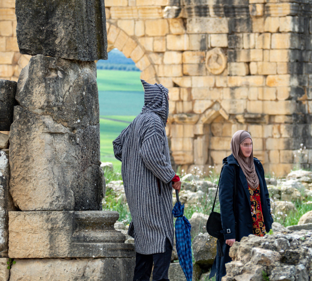 female tourist clothing morocco