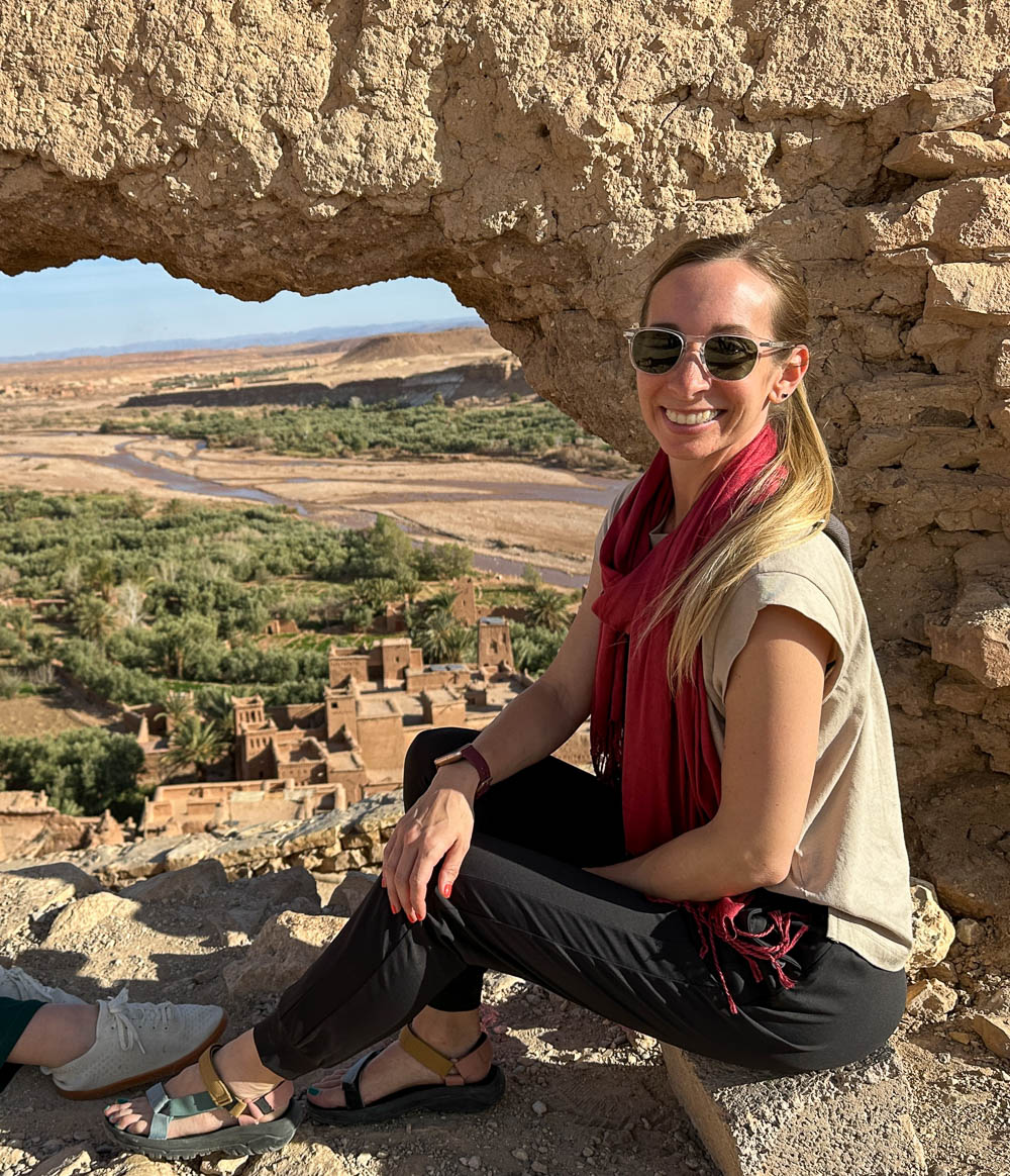 female tourist clothing morocco