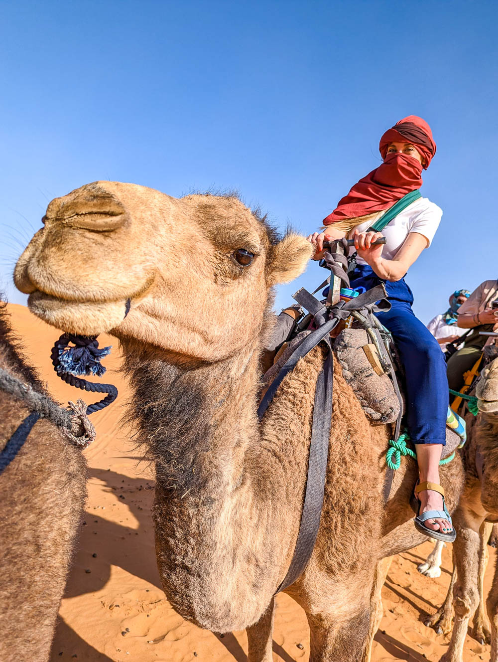 female tourist clothing morocco